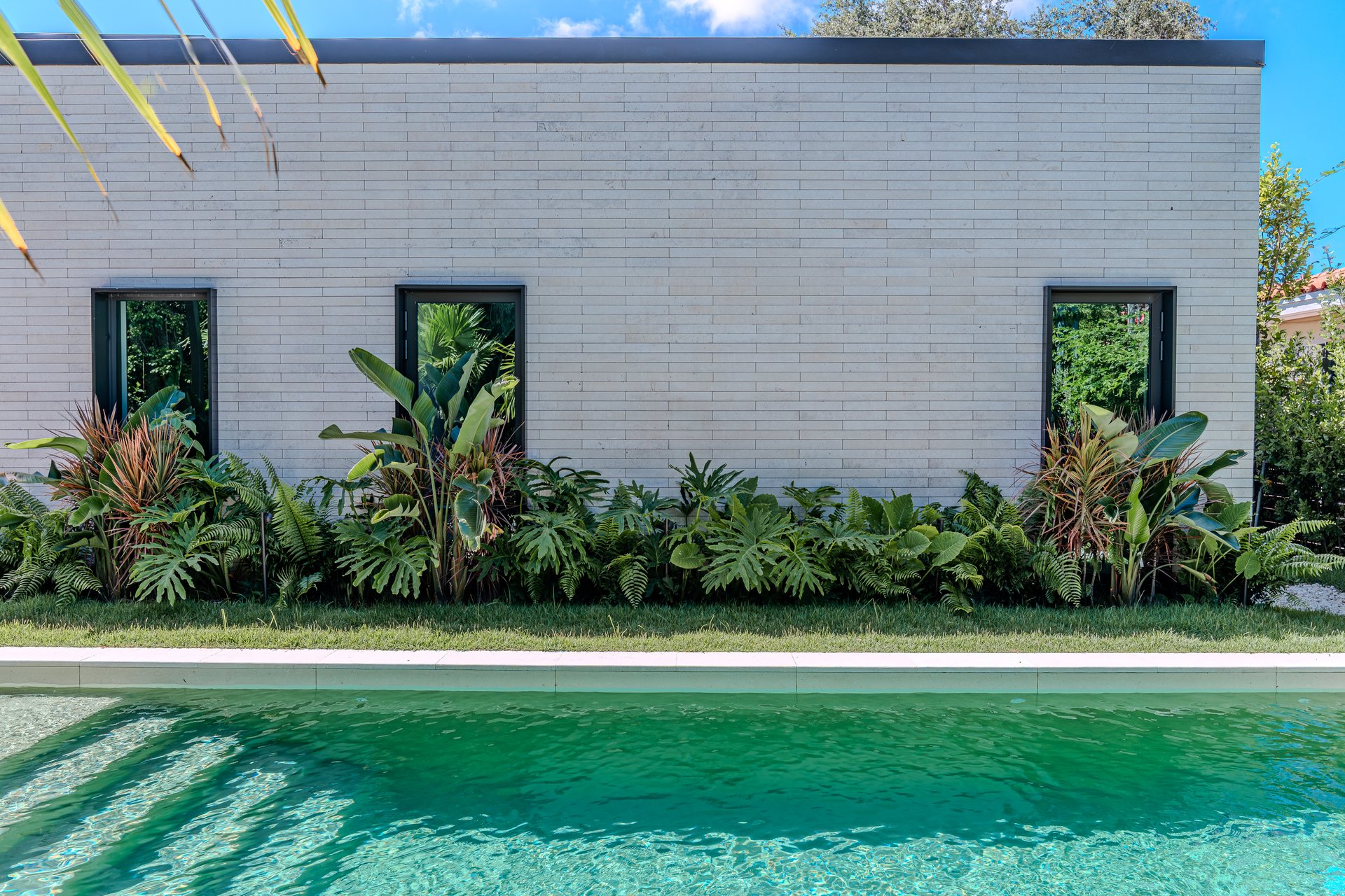 72 House — pool and garden
