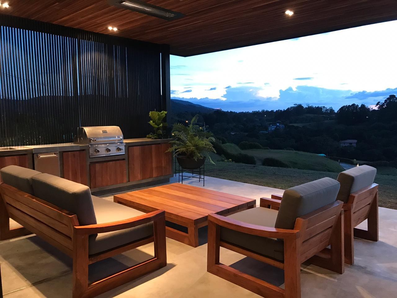 118 — completed residence, photographed on site