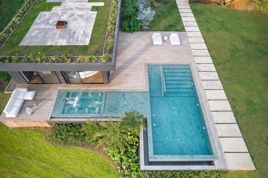 36 — completed residence, photographed on site