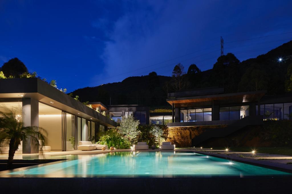 36 — completed residence, photographed on site